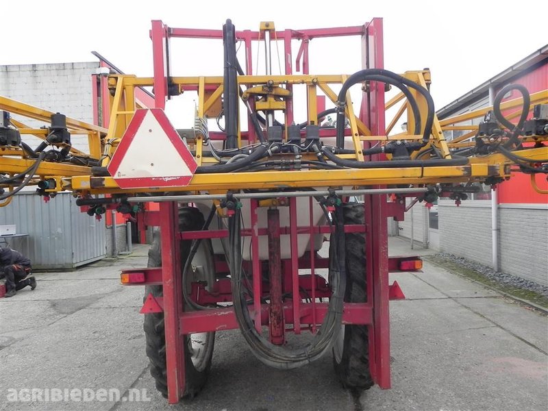 Обприскувач причіпний 1390_0026_05.jpg Продаж бу сг техніки з Нідерландів