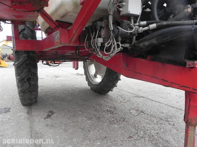  Обприскувач причіпний 1390_0026_11.jpg Продаж бу сг техніки з Нідерландів